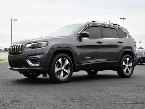 Granite Crystal Metallic Clearcoat 2019 Jeep Cherokee Limited