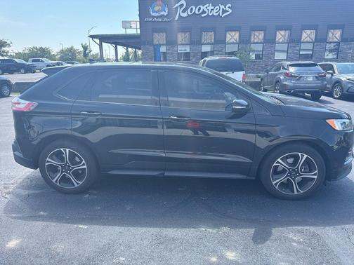 Agate Black Metallic 2019 Ford Edge ST