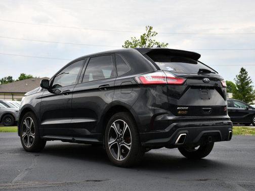 Agate Black Metallic 2019 Ford Edge ST