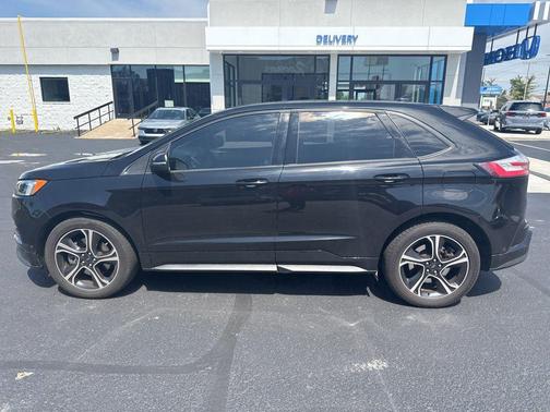 Agate Black Metallic 2019 Ford Edge ST
