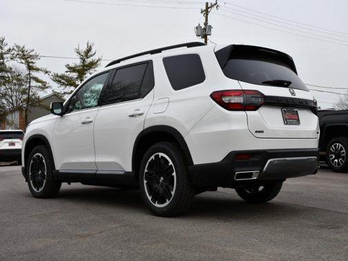 2026 Honda Pilot Touring 8-Passenger