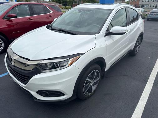 Platinum White Pearl 2022 Honda HR-V EX