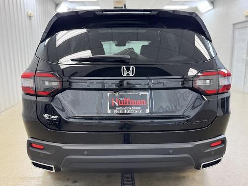 2025 Honda Pilot Black Edition