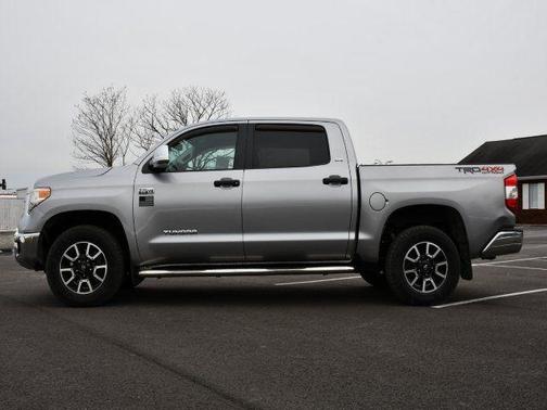 2016 Toyota Tundra SR5