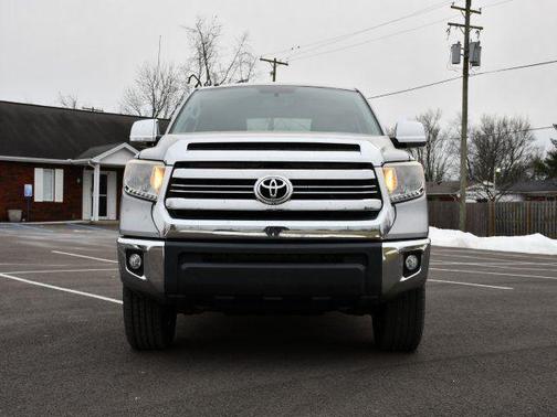 2016 Toyota Tundra SR5