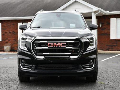 2022 GMC Terrain AWD AT4