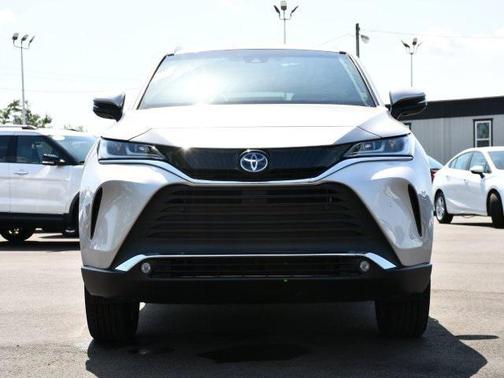 2024 Toyota Venza XLE