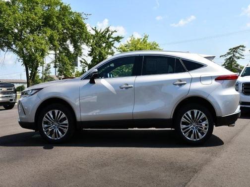 2024 Toyota Venza XLE