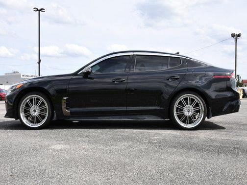 Aurora Black 2022 Kia Stinger GT-Line