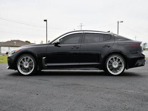 Aurora Black 2022 Kia Stinger GT-Line