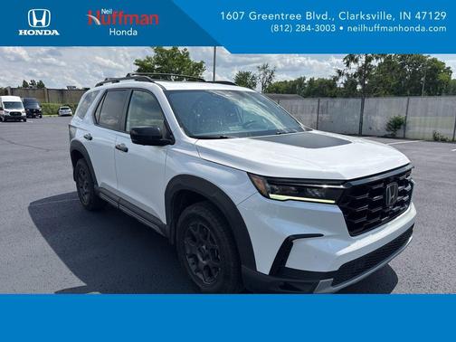 Platinum White 2023 Honda Pilot AWD TrailSport