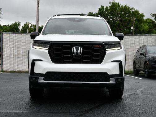 Platinum White 2023 Honda Pilot AWD TrailSport