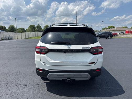 Platinum White 2023 Honda Pilot AWD TrailSport