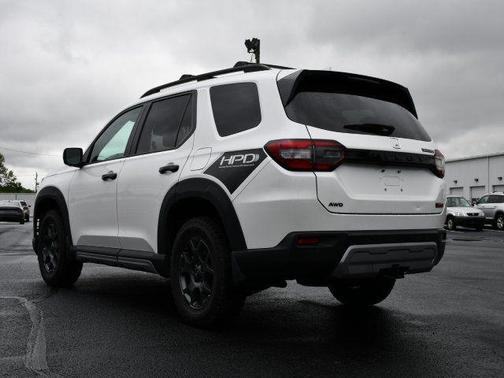 Platinum White 2023 Honda Pilot AWD TrailSport