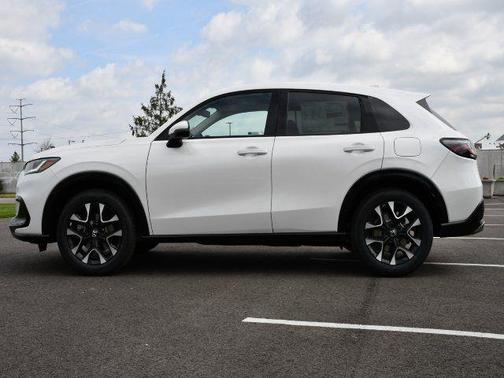 Platinum White Pearl 2026 Honda HR-V EX-L