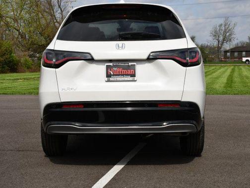 Platinum White Pearl 2026 Honda HR-V EX-L