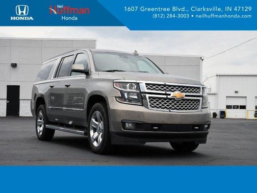 Pepperdust Metallic 2018 Chevrolet Suburban LT