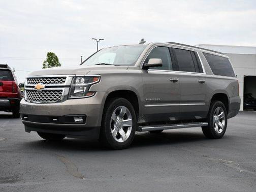 Pepperdust Metallic 2018 Chevrolet Suburban LT