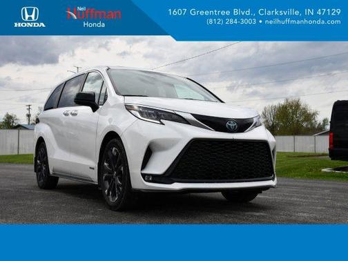 2021 Toyota Sienna XSE 7 Passenger