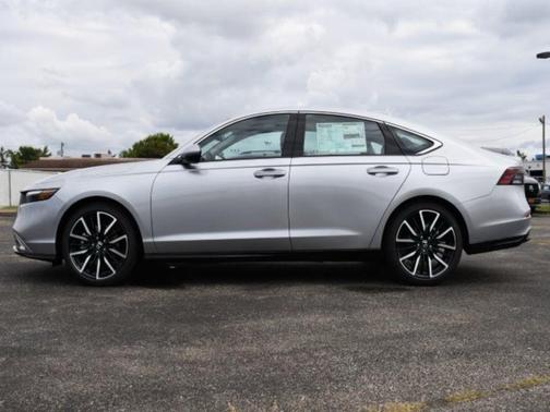 Solar Silver Metallic 2025 Honda Accord Hybrid Touring