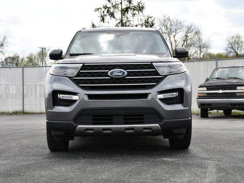 Carbonized Gray Metallic 2022 Ford Explorer XLT