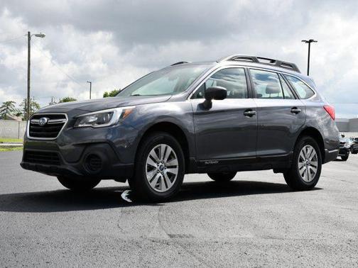 Magnetite Gray Metallic 2019 Subaru Outback 2.5i