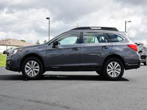 Magnetite Gray Metallic 2019 Subaru Outback 2.5i