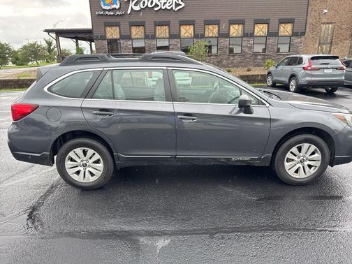 Magnetite Gray Metallic 2019 Subaru Outback 2.5i