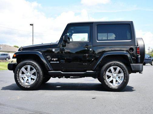 Black Clearcoat 2016 Jeep Wrangler Sahara