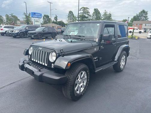 Black Clearcoat 2016 Jeep Wrangler Sahara