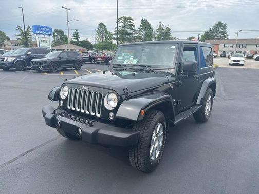 Black Clearcoat 2016 Jeep Wrangler Sahara