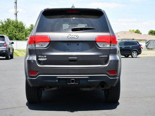 Granite Crystal Metallic Clearcoat 2016 Jeep Grand Cherokee Laredo