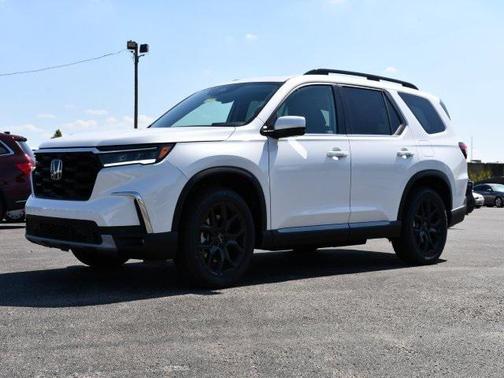 2025 Honda Pilot Touring 8-Passenger