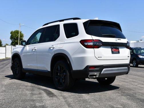 2025 Honda Pilot Touring 8-Passenger