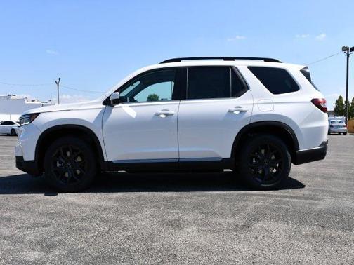 2025 Honda Pilot Touring 8-Passenger