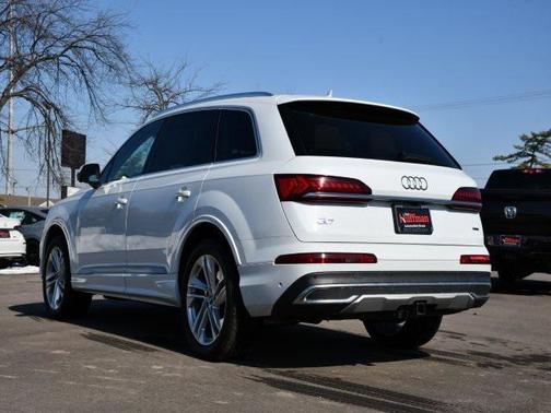 2021 Audi Q7 45 Premium Plus