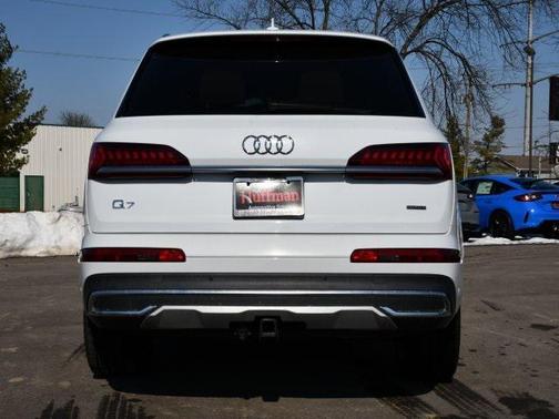 2021 Audi Q7 45 Premium Plus