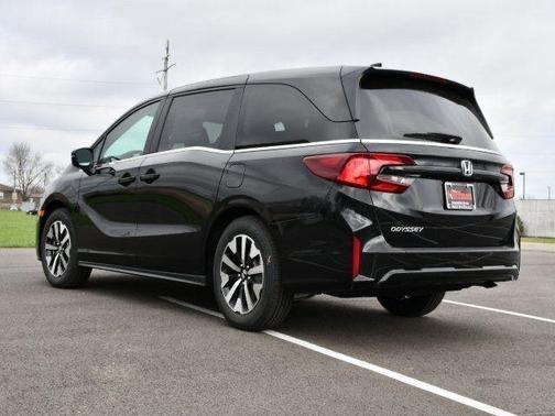 Crystal Black Pearl 2026 Honda Odyssey EX-L
