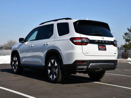 2026 Honda Pilot Touring 8-Passenger