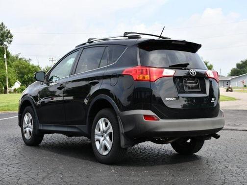 2014 Toyota RAV4 LE