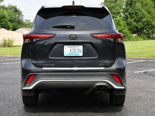 2024 Toyota Highlander XSE
