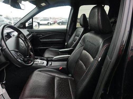 2023 Honda Ridgeline Black