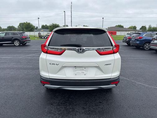White Diamond Pearl 2017 Honda CR-V EX