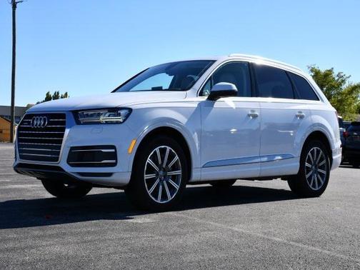 2019 Audi Q7 45 Premium Plus