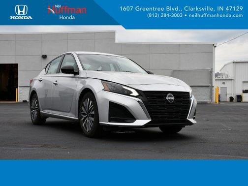 Brilliant Silver Metallic 2024 Nissan Altima 2.5 SV