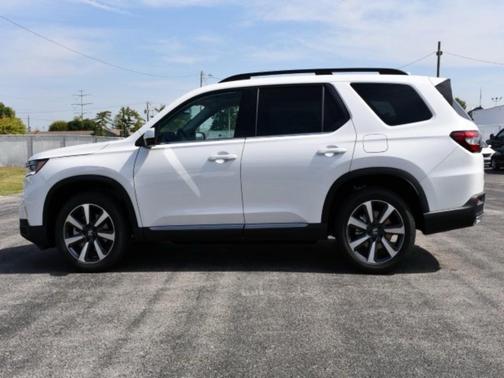 2025 Honda Pilot Touring 8-Passenger