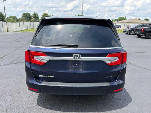 Obsidian Blue Pearl 2019 Honda Odyssey LX