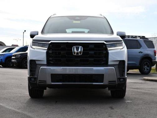2026 Honda Pilot Touring 8-Passenger