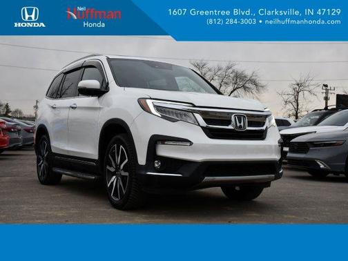 2022 Honda Pilot Touring 8-Passenger