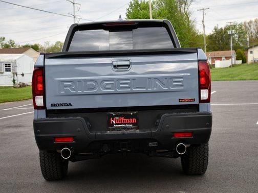 Sonic Gray Pearl 2026 Honda Ridgeline TrailSport+